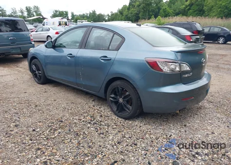 2010 Mazda Mazda3 S Grand Touring из США, поврежденный, VIN JM1BL1S53A1267532